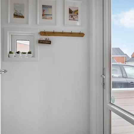 Apartment No 195
