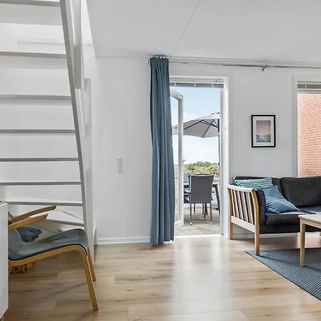 No 195 Apartment *