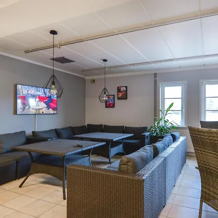 Apartment No 195